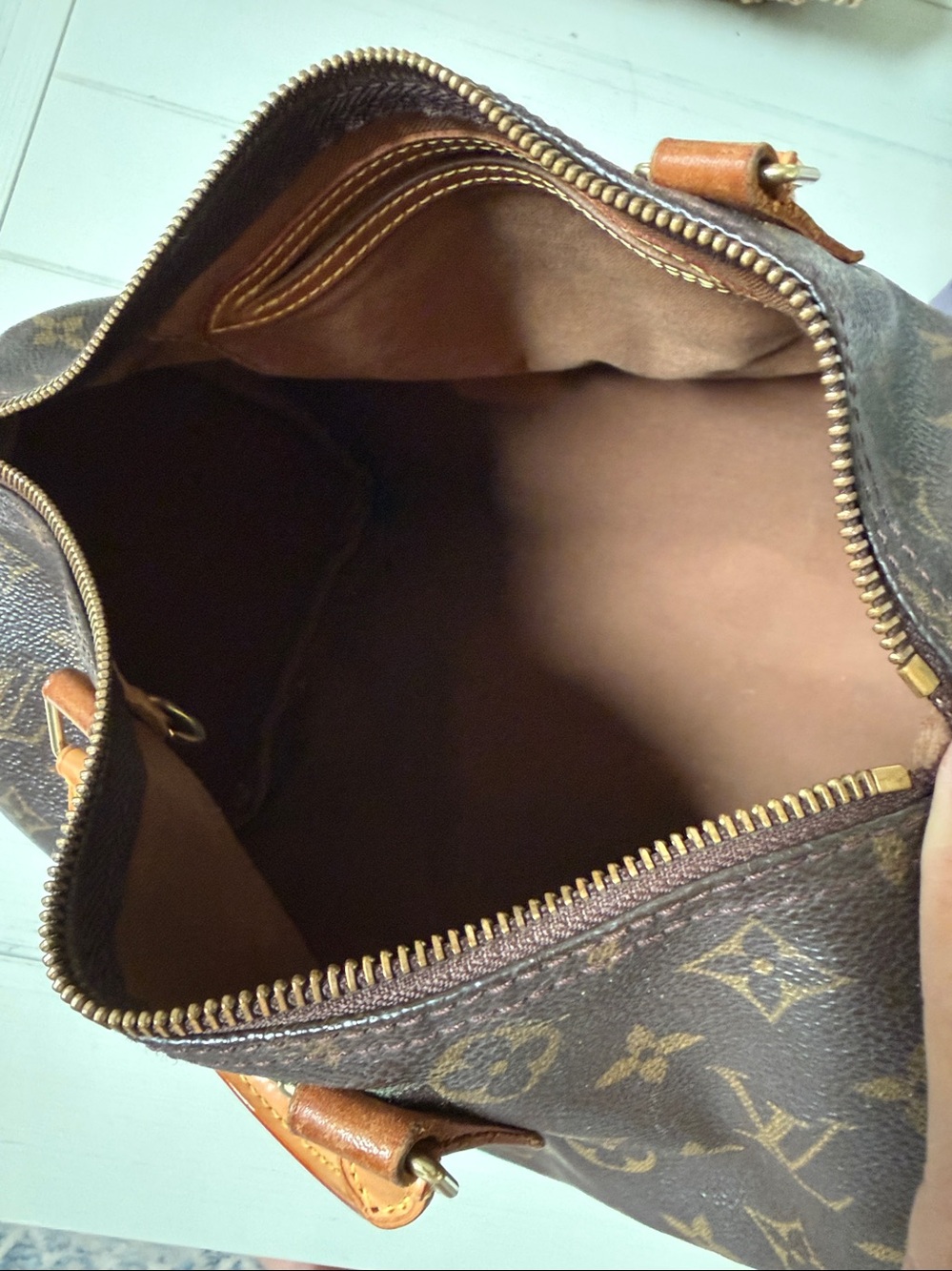 Louis Vuitton Speedy 30 Monogram - Picture 11 of 14
